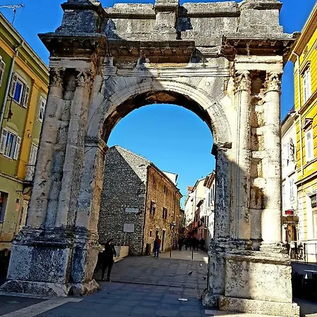 Pensionat Porta D'oro Pula
