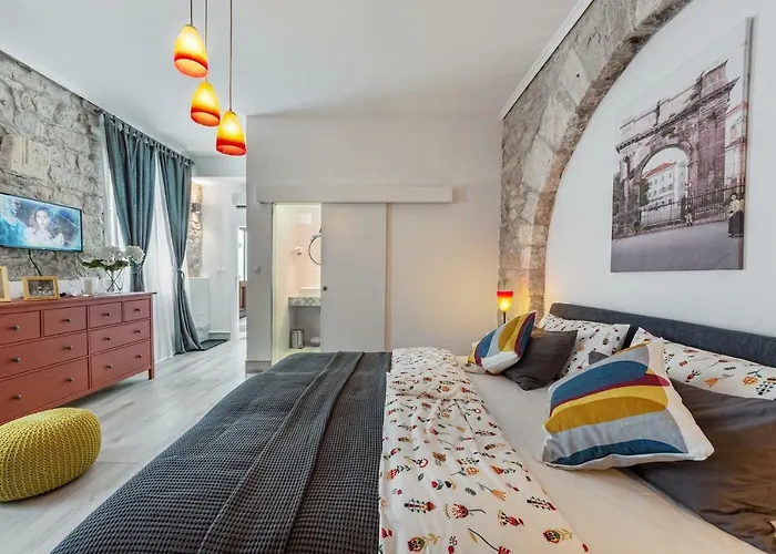 Porta D'oro Guest house 4*